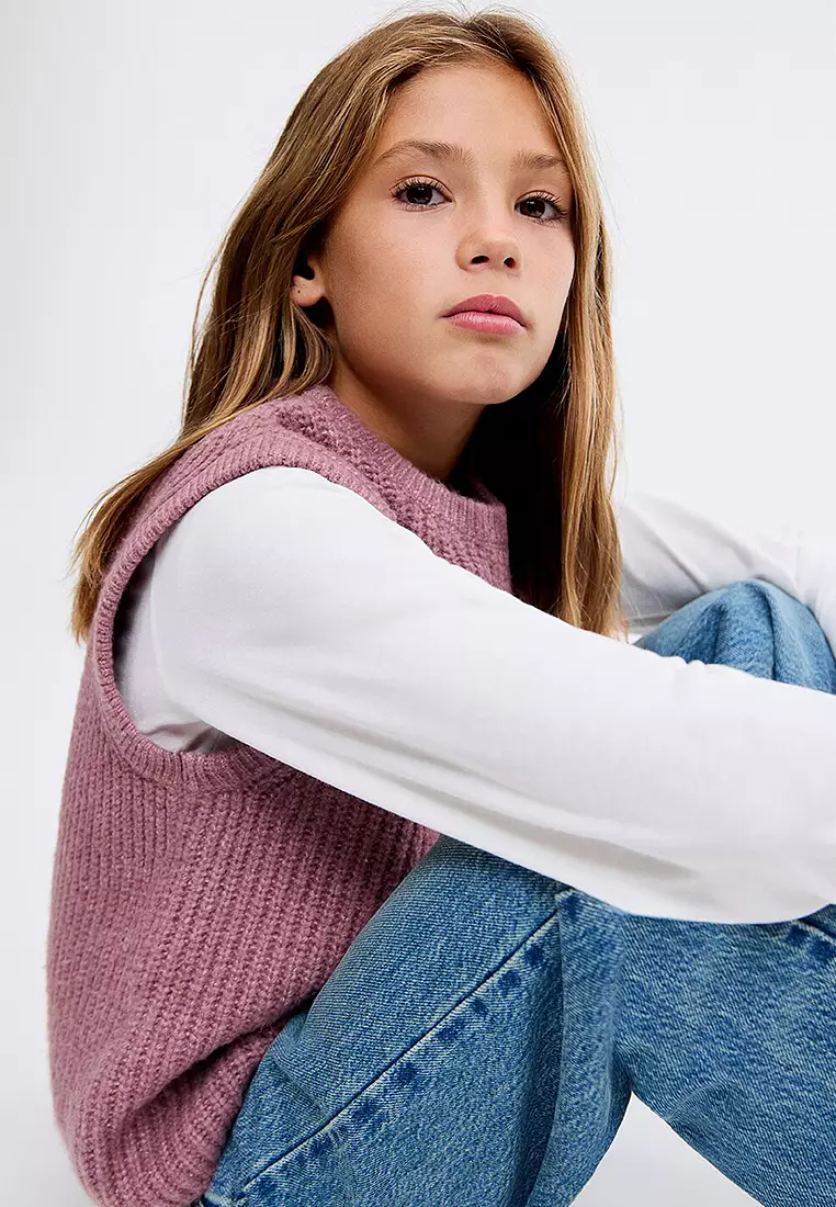 Knitted Vest