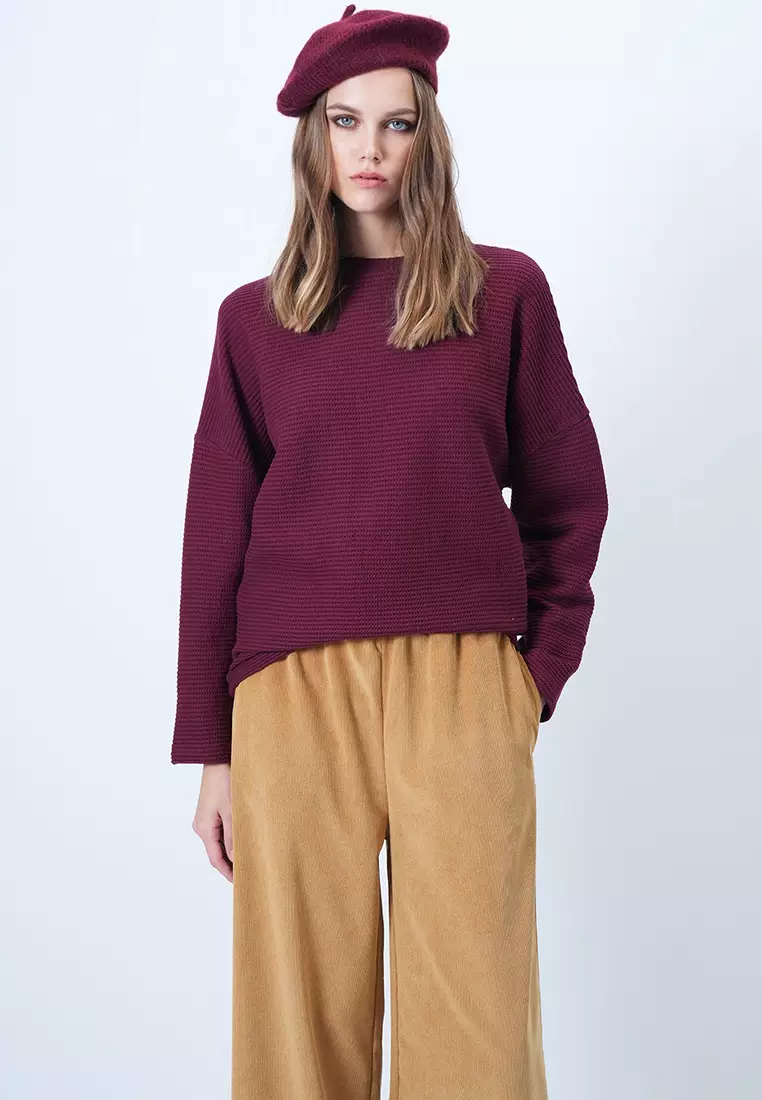 Women'S Burgundy Crew Neck Batwing Sleeve Wide Cut Basic Blouse Alc-X14391