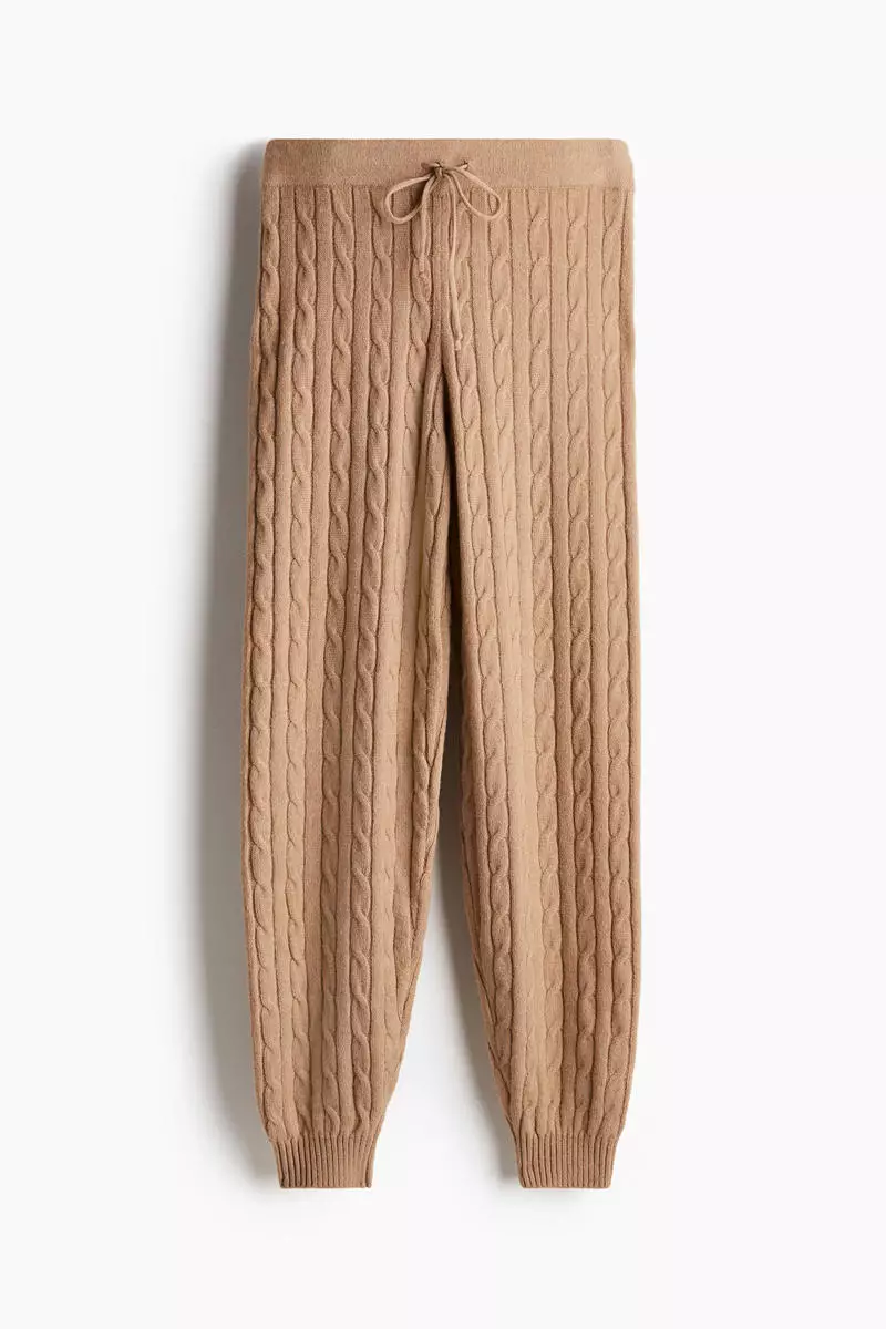 Cable-knit joggers
