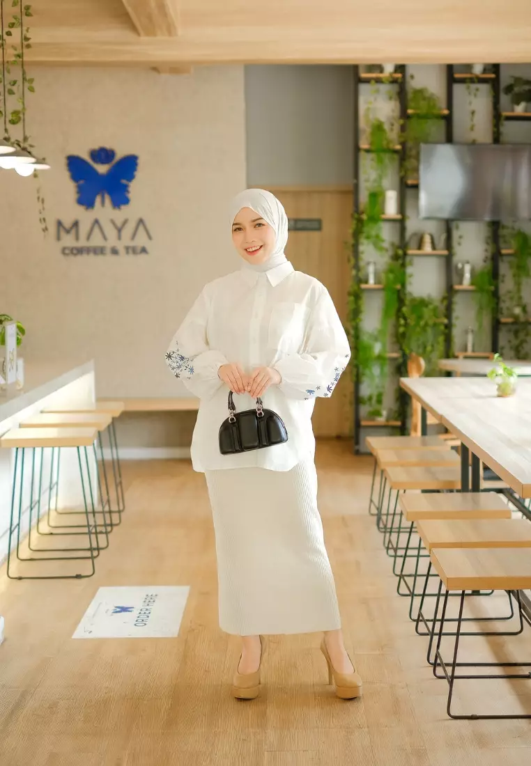 Kinaya Embrodery Top White - Blouse Atasan Wanita