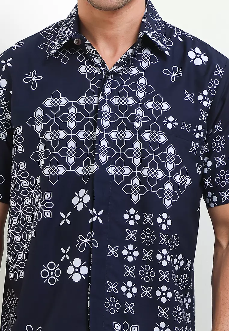 Hem Lengan Pendek Pria Reguler Fit Full Furing Rianty Saptha Navy