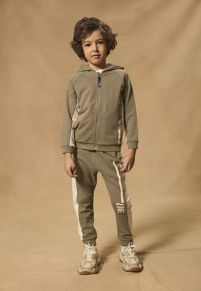 Light green JOGGING TOP / Khaki and White Hooded Vest
