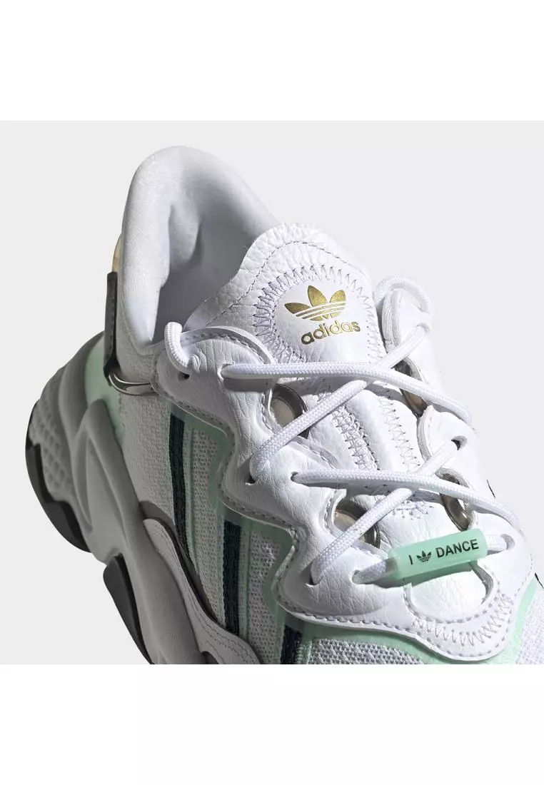 W shoes top