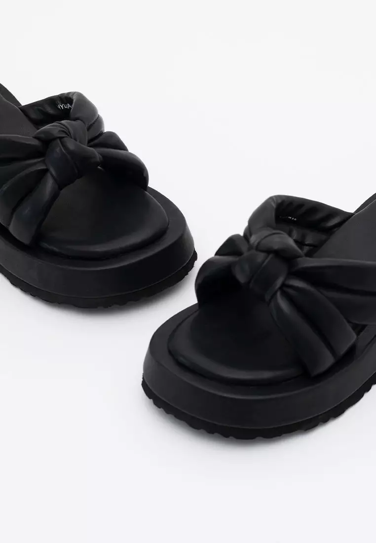 VIVI NICI - Hyuna Sandal Wanita Black Solid