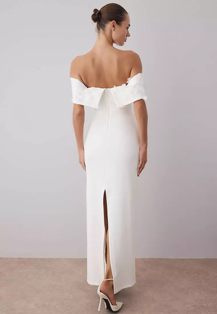 White Carmen Collar Flower Applique Detailed Woven Lined Evening Night Graduation Dress Tprss25Ae00107