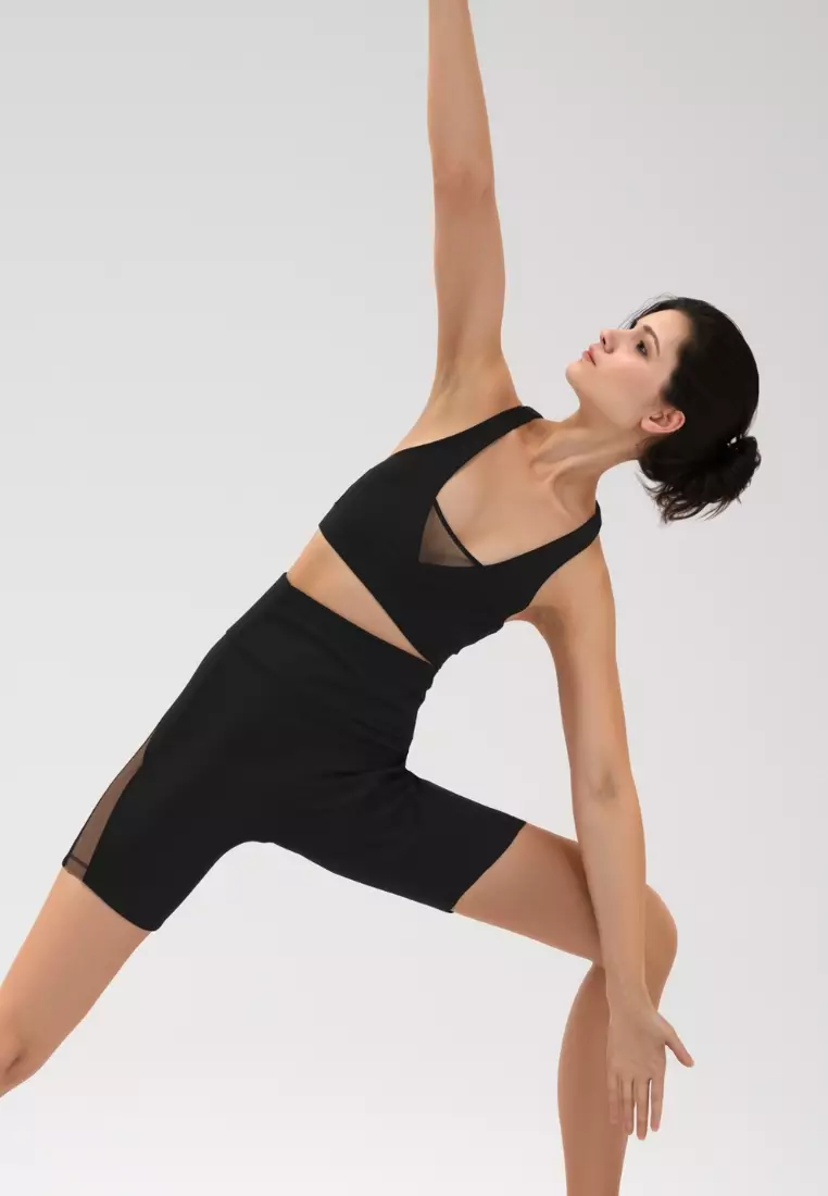 Meshed Elegance 鏤空運動內衣