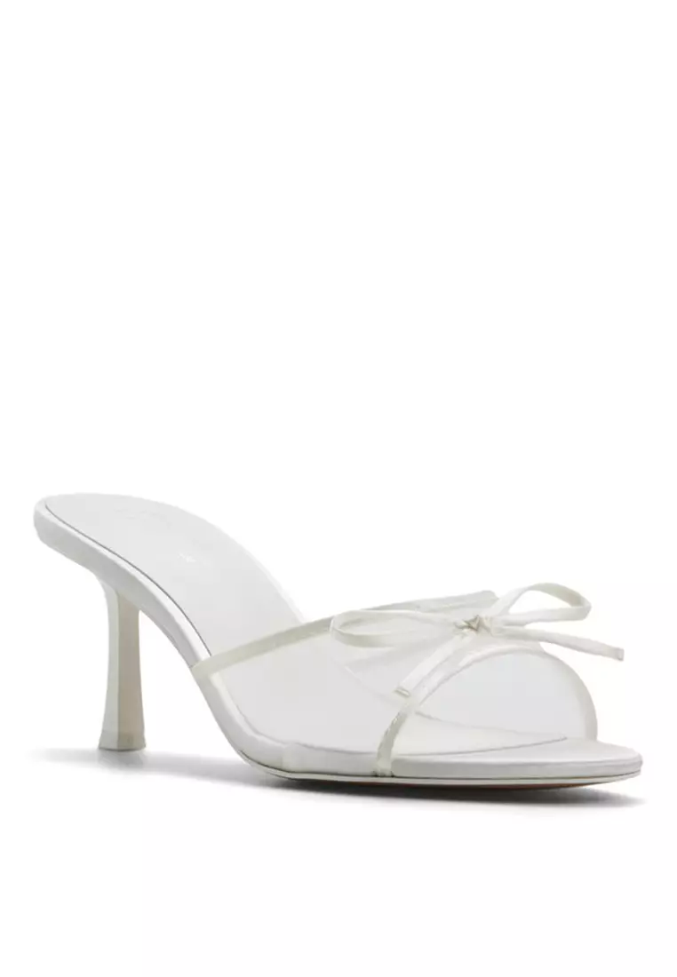 Bettiie Heels