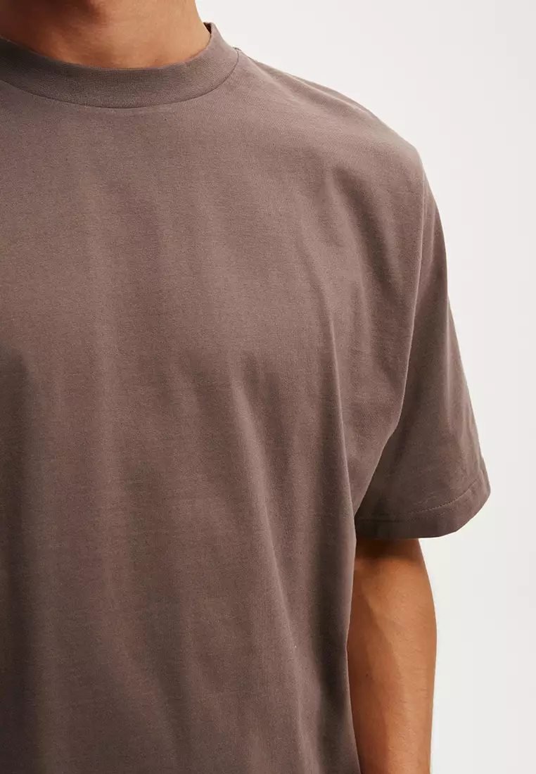 Buy Cotton On Cropped Fit T-Shirt 2025 Online | ZALORA