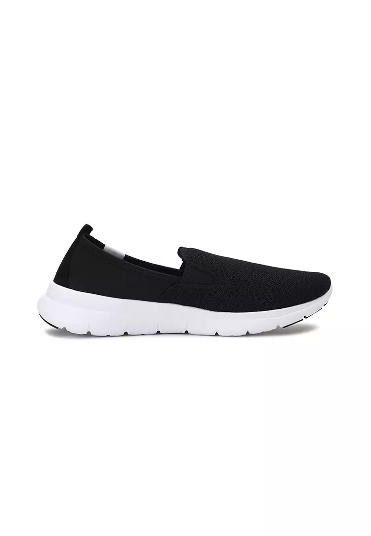 Puma flex essential slip hotsell on sneakers