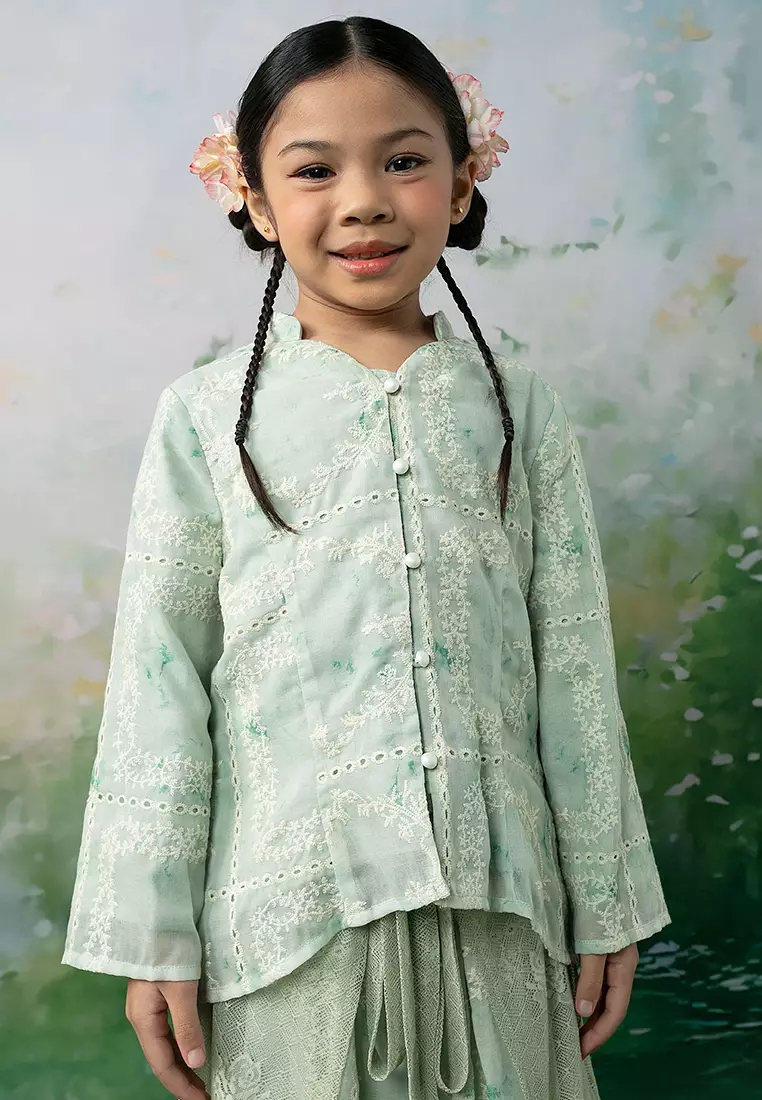 Zephnie Embroidered Set with Flare Skirt