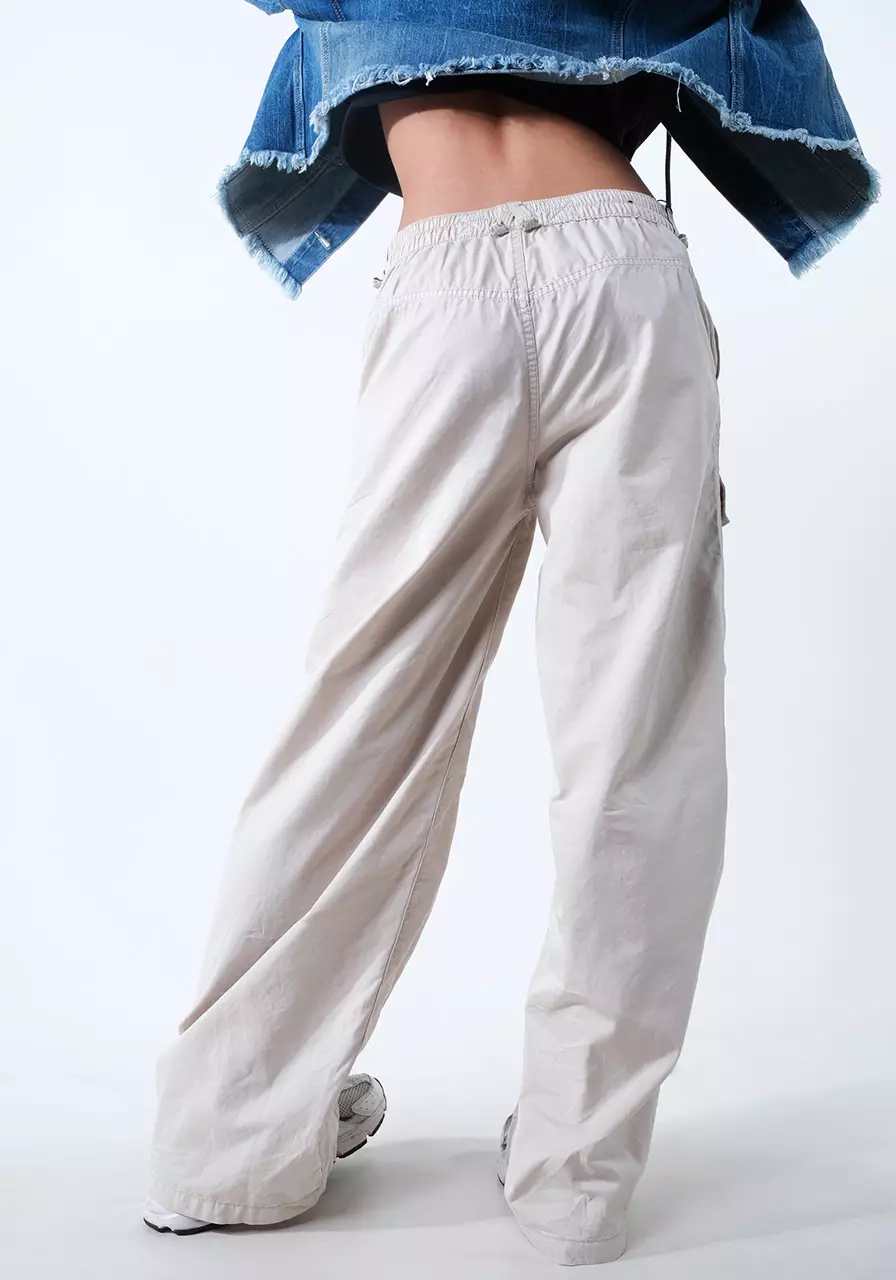 Celana Cargo Wanita  Lily Cream