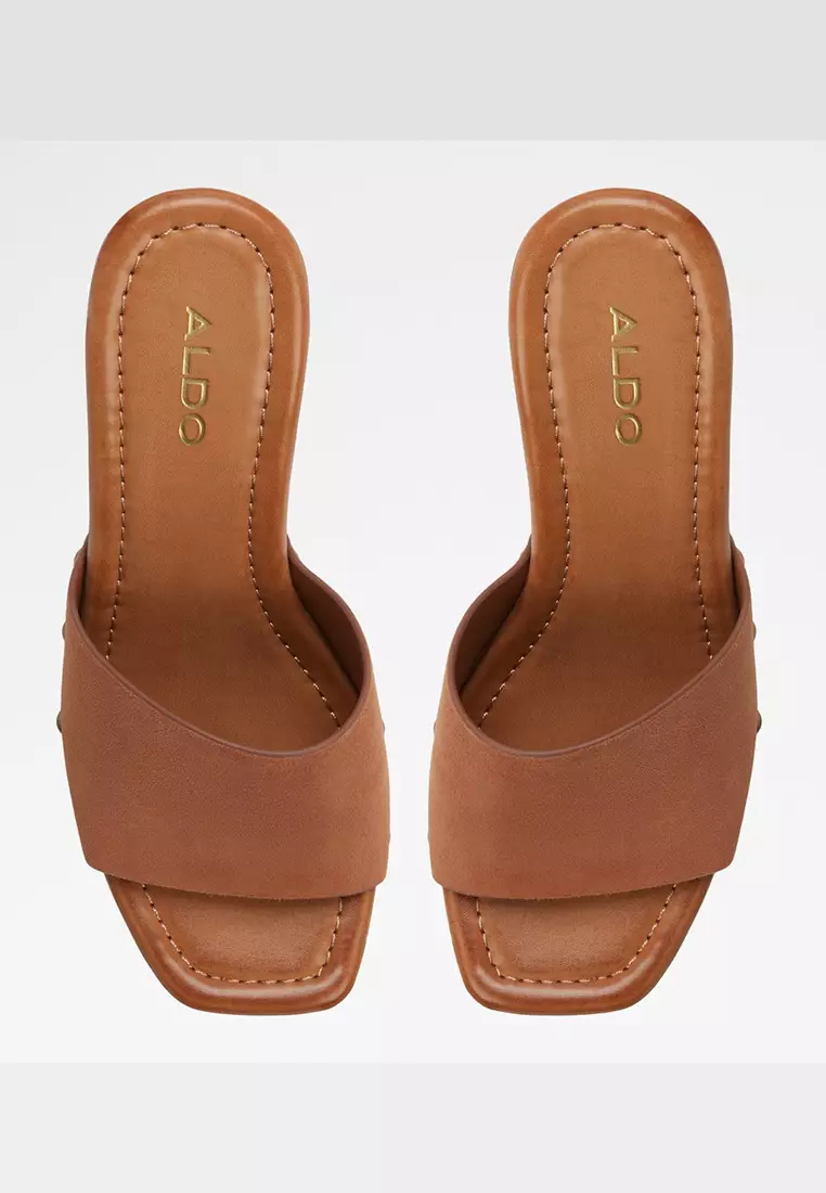 Grounded Wedge Sandals