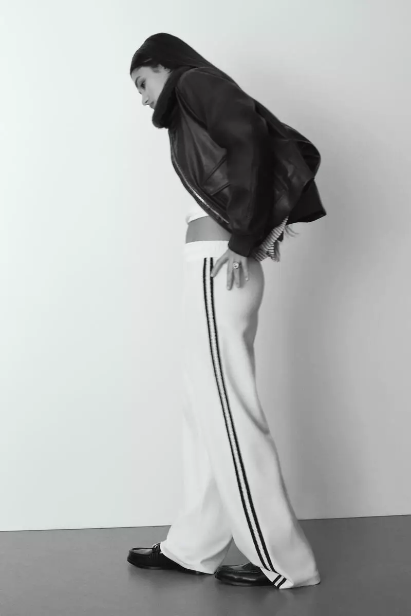 Pull-on scuba trousers