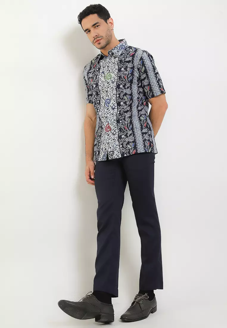 Hem Body Fit Batik Tumpal Hati