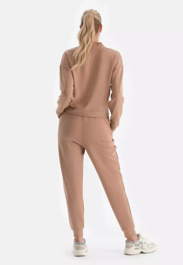 Light Brown Vest, V-Neck, Regular Fit, Long Sleeve Loungewear for Women