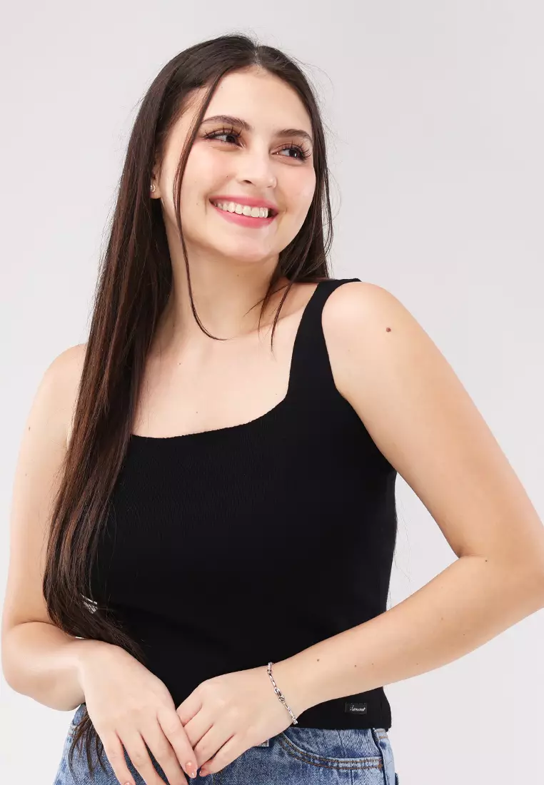 Plain Knitted Sleeveless Blouse