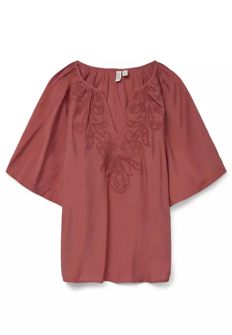 Briley V-Neck Embroidery Top