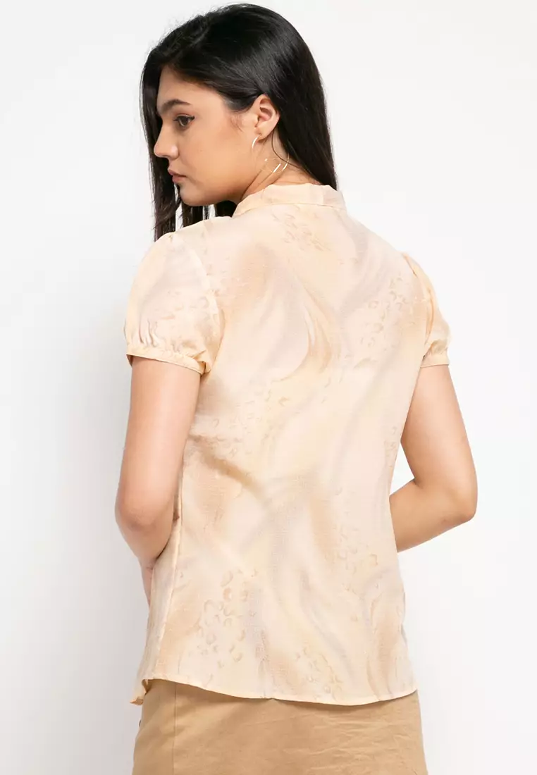 Sophistix Angie Blouse in Beige Print