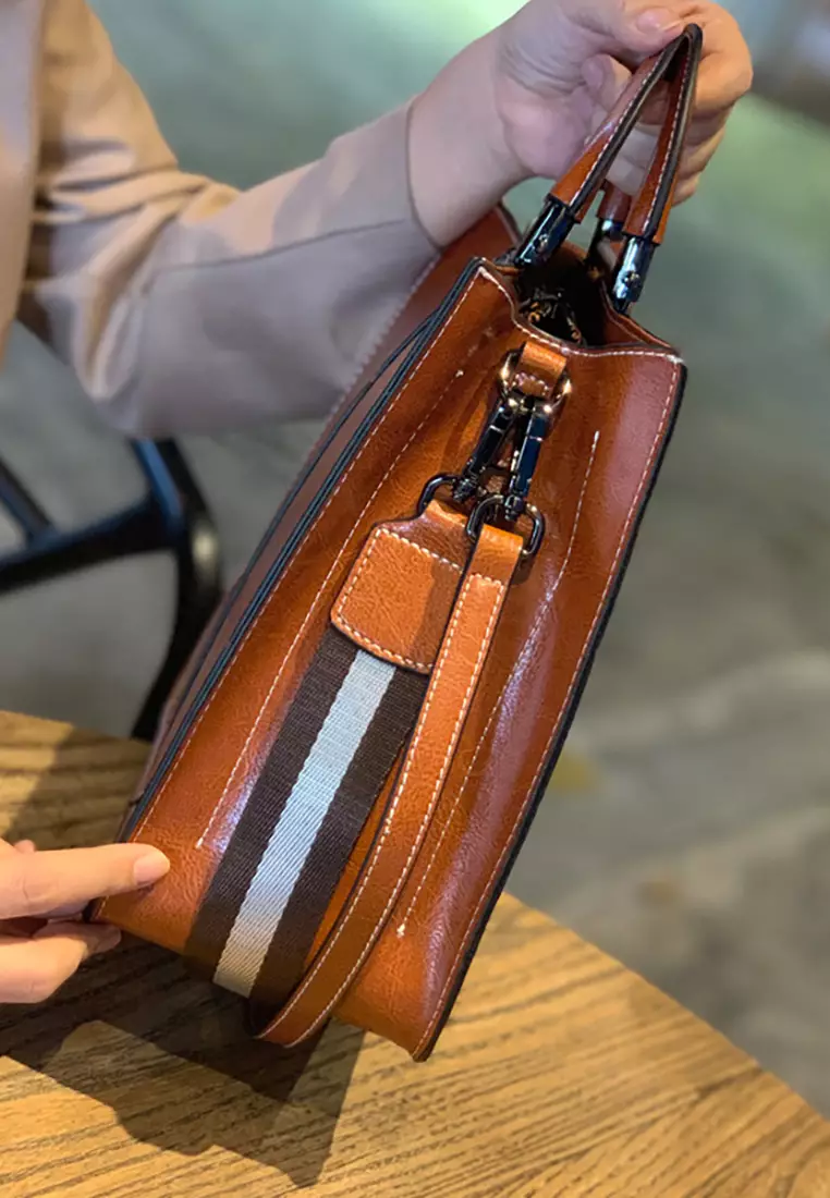 Women's Retro Cowhide Leather Shoulder Bags Tote Bags