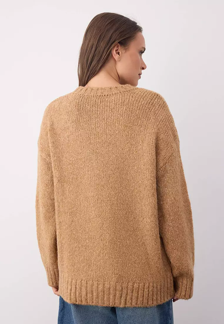 Wardrobe Essentials Camel Soft Textured Loose Fit Basic Knit Sweater | Twoaw26Kz00073