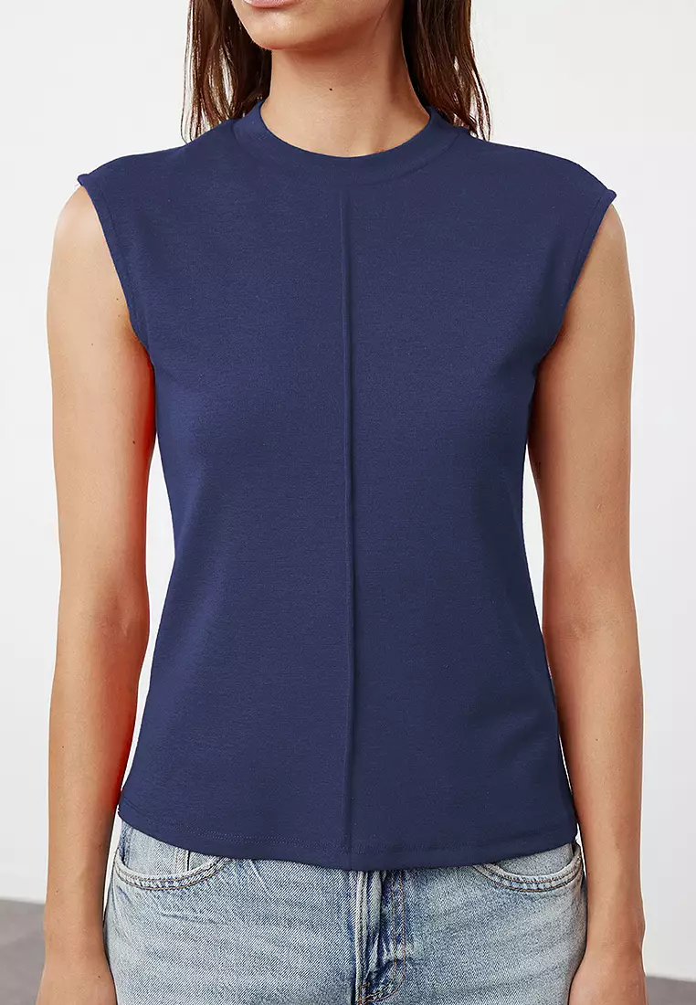 Soft Fabric Fitted Flexible Knitted Top