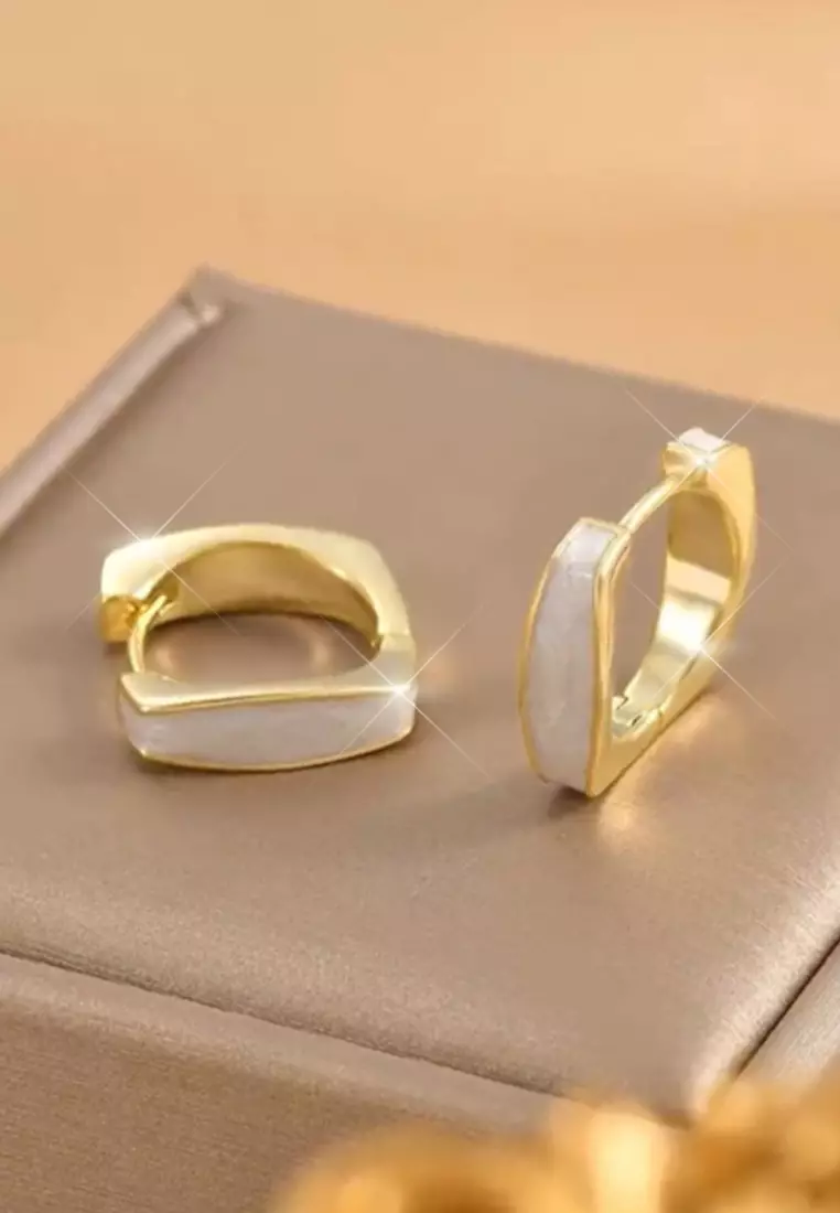 Anting Wanita Titanium Korea Anting Cewek Anti Pudar high quality Kotak Indah COD