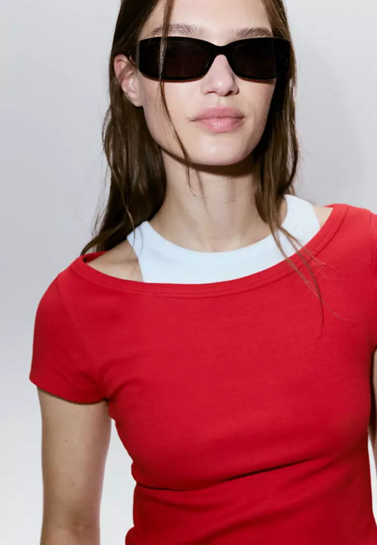 Two-Tone Contrast T-Shirt