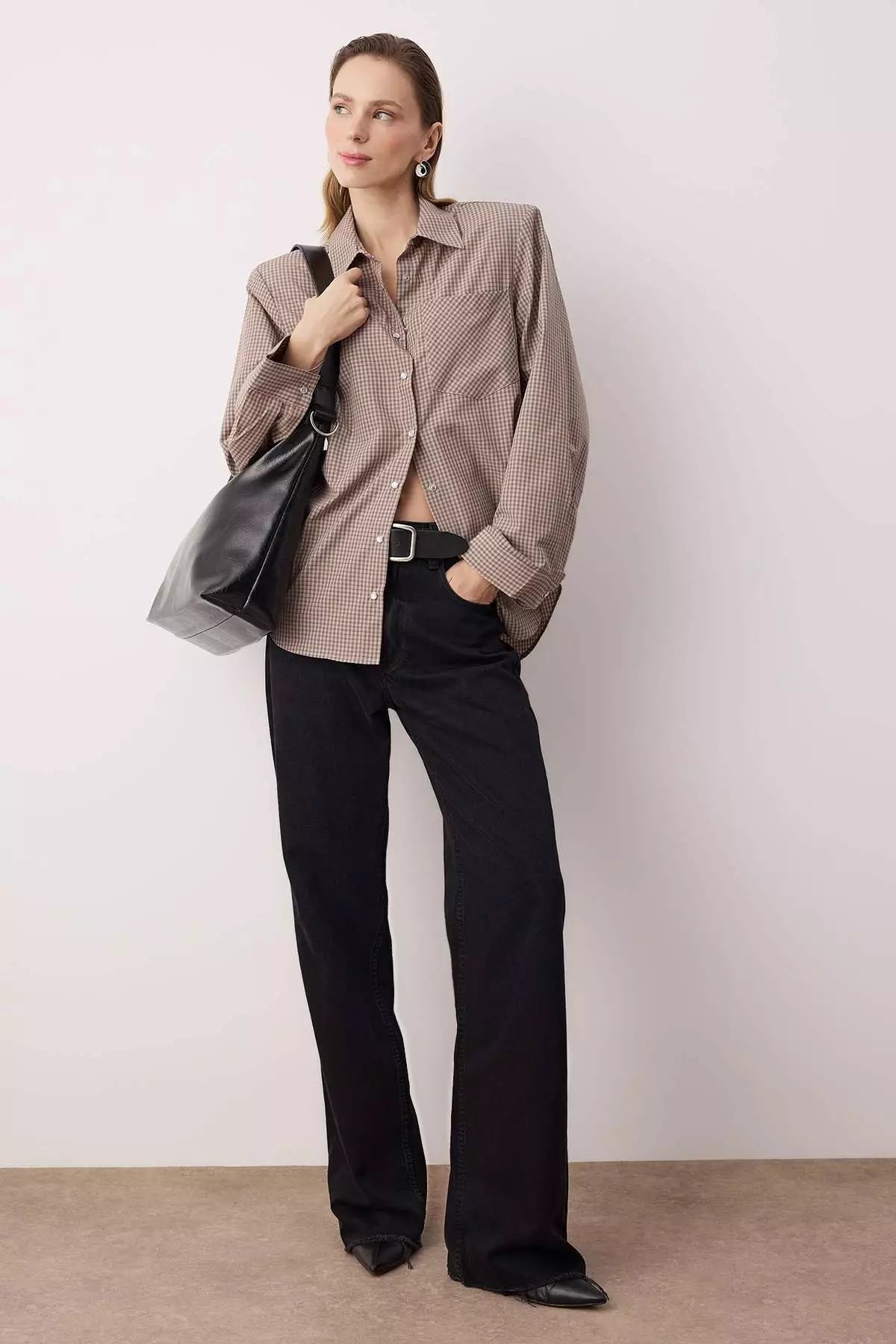 Beige-Multicolored Checkered Shoulder Pad Pack Wide Cuff Oversized Shirt Twoaw26Go127
