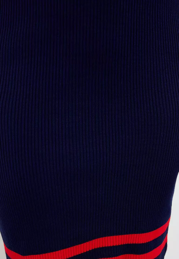 Navy Blue Stripe Detail Ribbed Knit Dress Tbbaw24Ah00019