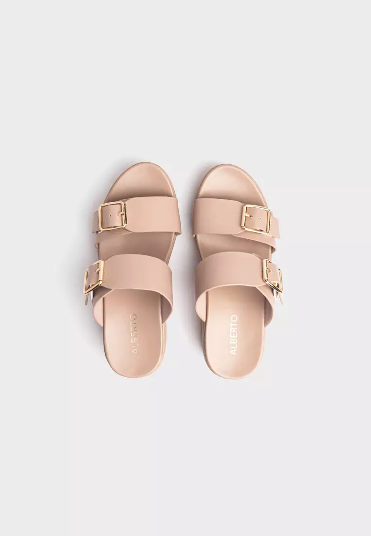 Woman's Calista Wedge Sandals