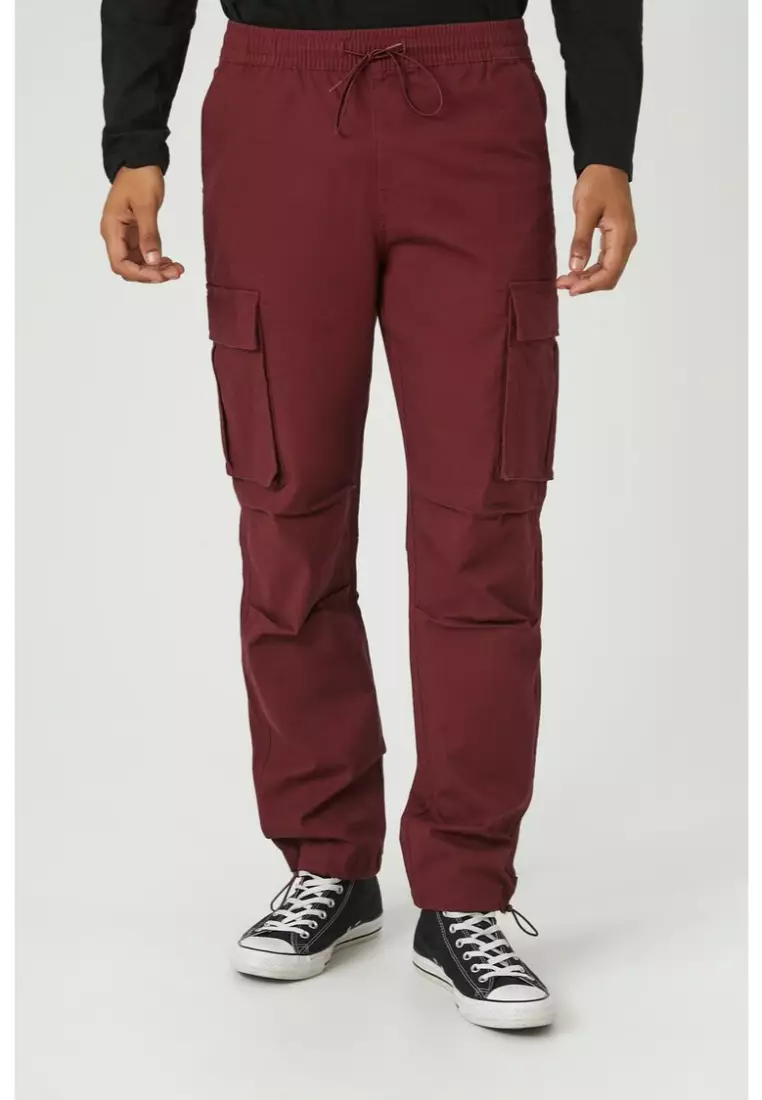 Red cargo pants forever 21 best sale