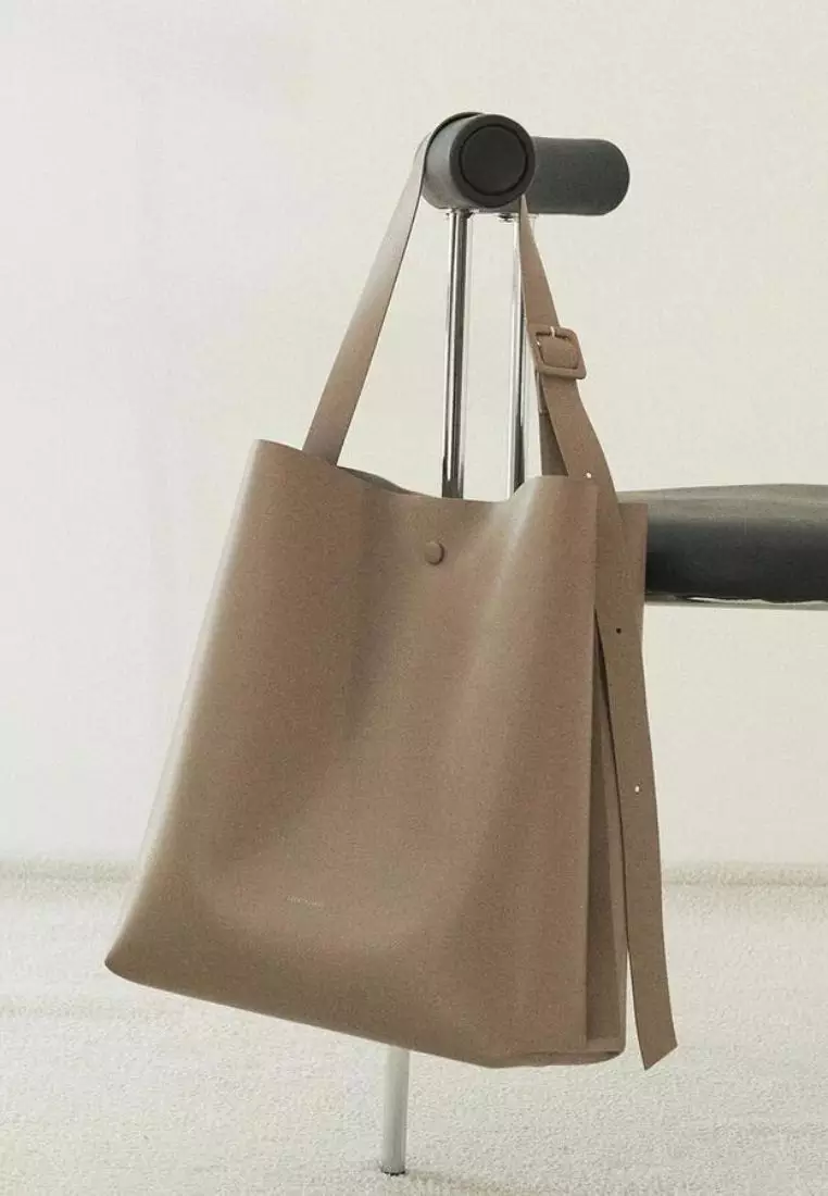 Jual LECC PROJECT R.ARC Bucket Bag L Taupe Original 2025