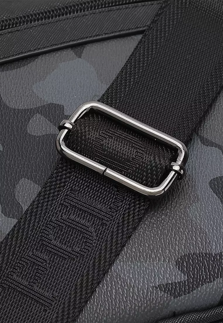 Men's Camouflage Sling Bag / Crossbody Bag - Black