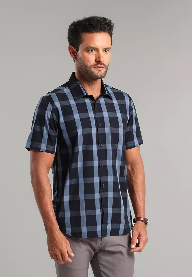 MOC - Kemeja Kotak-kotak Pria Lengan Pendek Erlands - Dark Blue