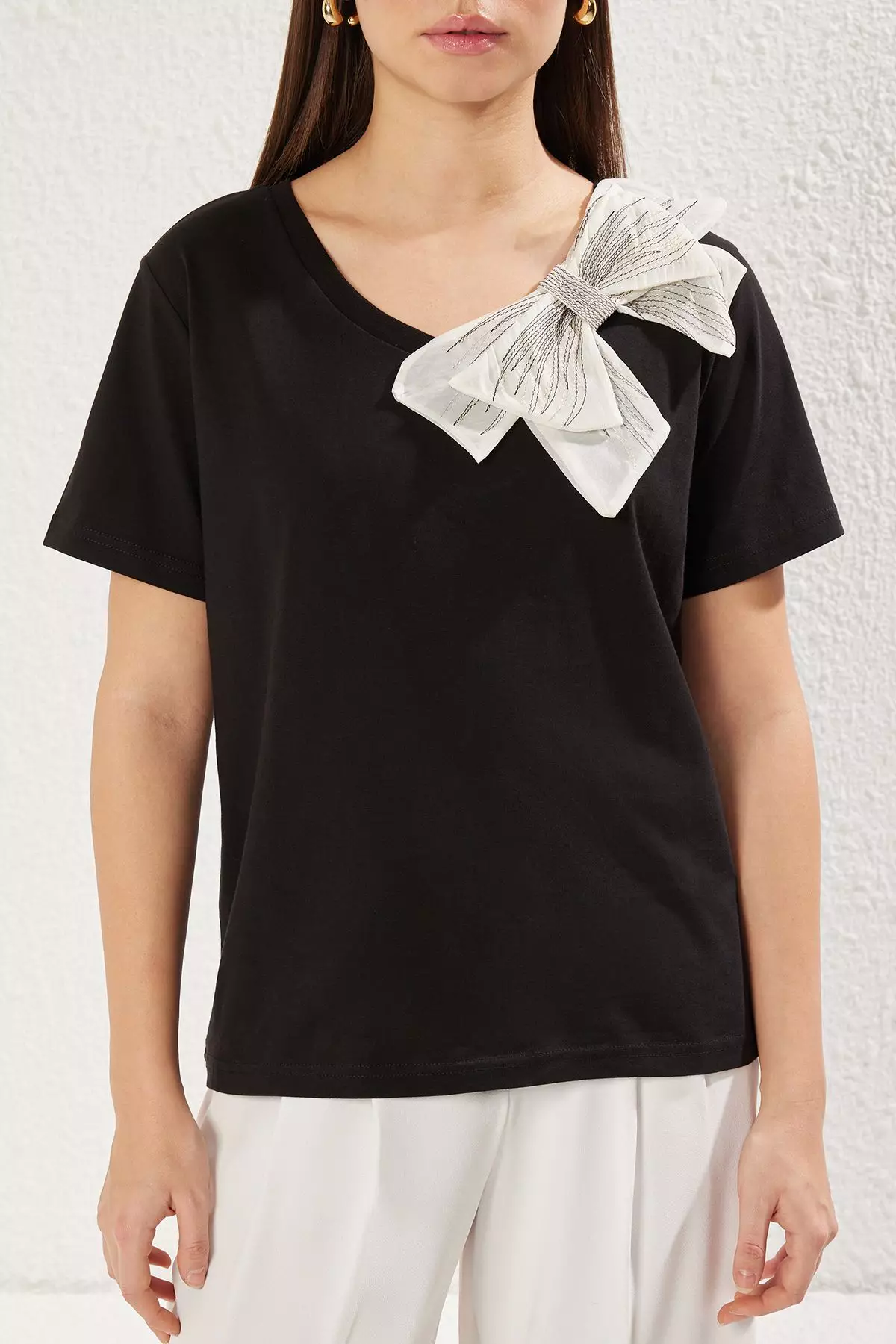 Black Bow Accessory Detail Oversize/Wide Pattern Knitted T-Shirt Twoss25Ts00044