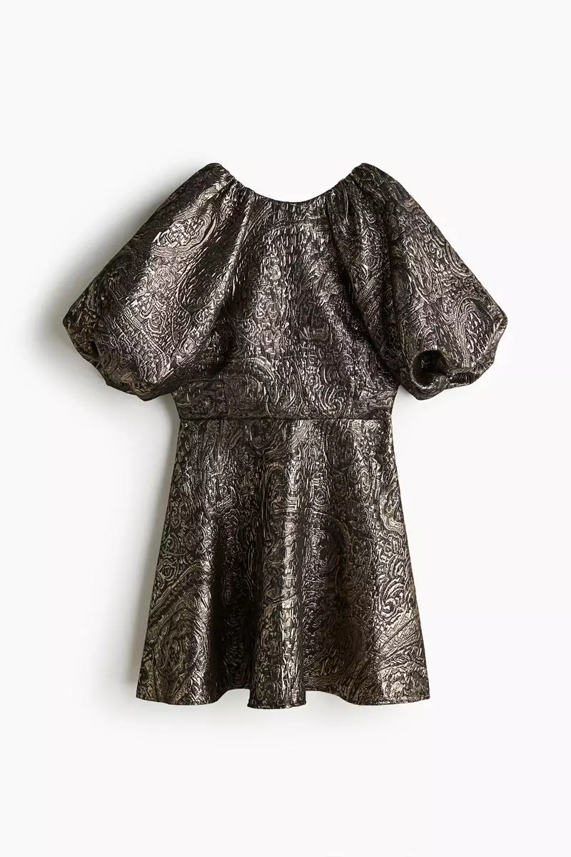 Balloon-sleeved dress