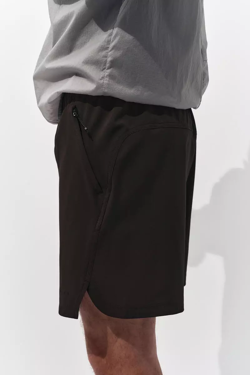 Sports shorts with DryMove™