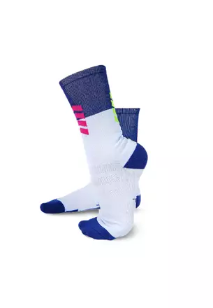 Jual Kaos Kaki Olahraga Pria Terbaru | ZALORA Indonesia