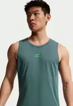 Mineral Slate/Green Strike