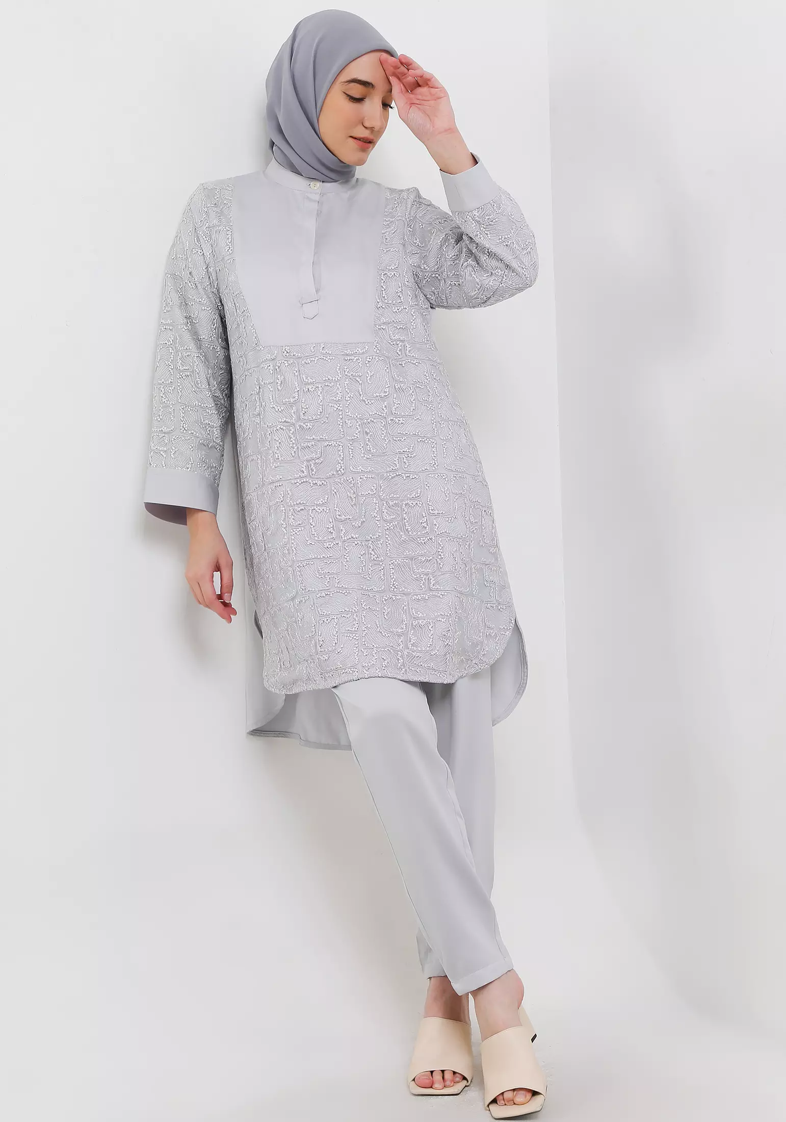 MFMW Sarinila Set Brukat Grey