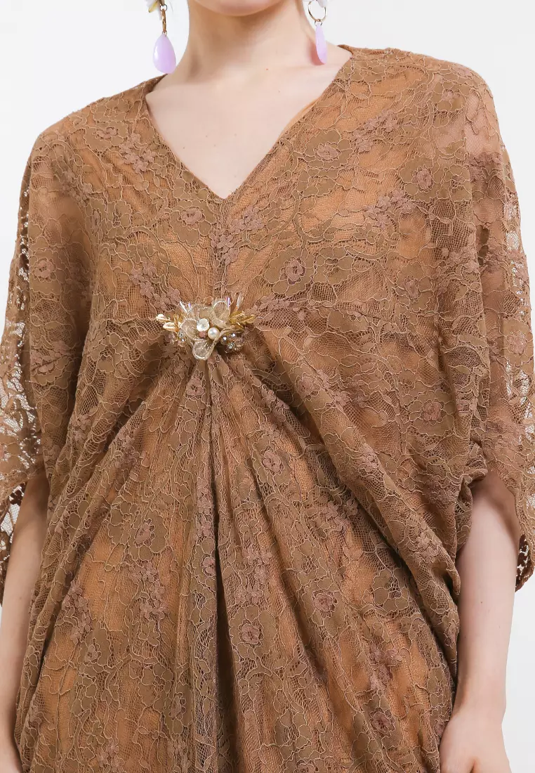 Penguin Sleeve Lace Kaftan