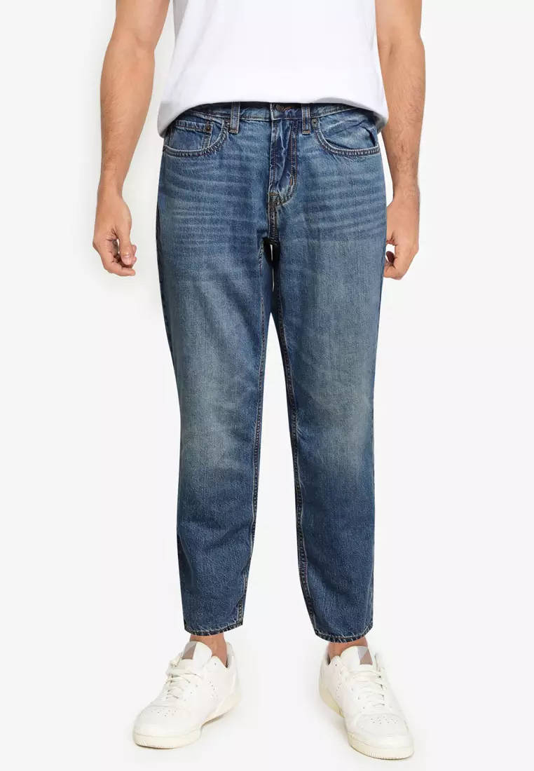 Old navy tapered jeans deals