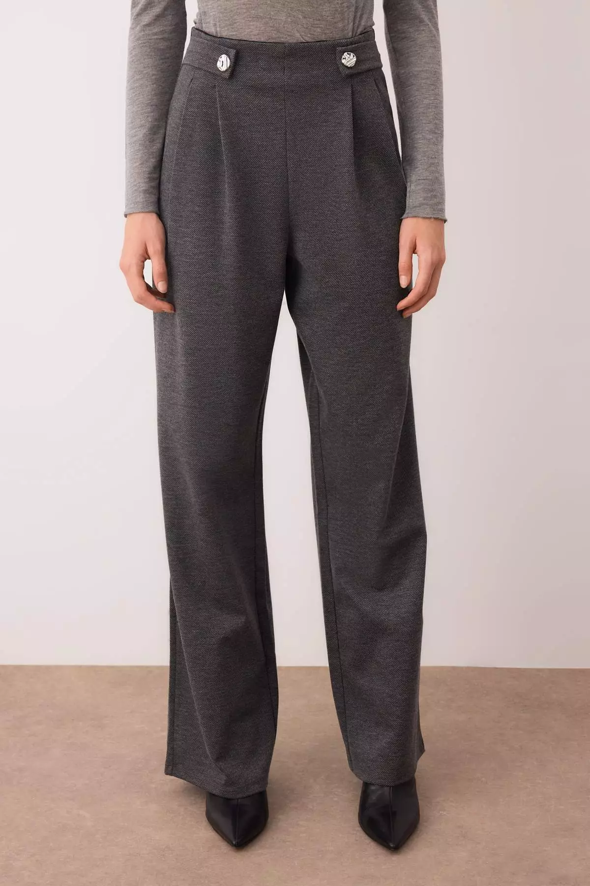 Anthracite Diagonal Pleated Buttoned Wide Leg Knitted Trousers
