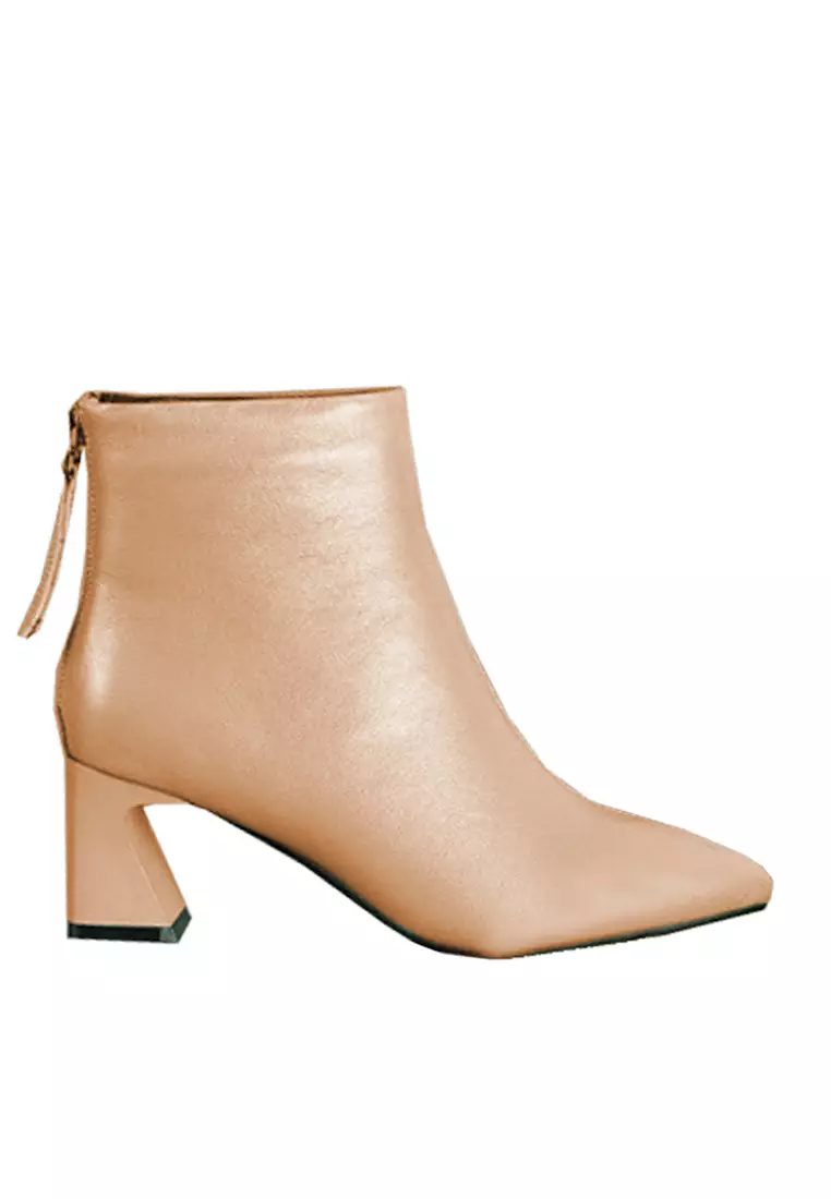 Discount on Twenty Eight Shoes  shoes - SKU: VANSA Fashion Top Layer Cowhide Ankle Boots VSW-B2163350.5