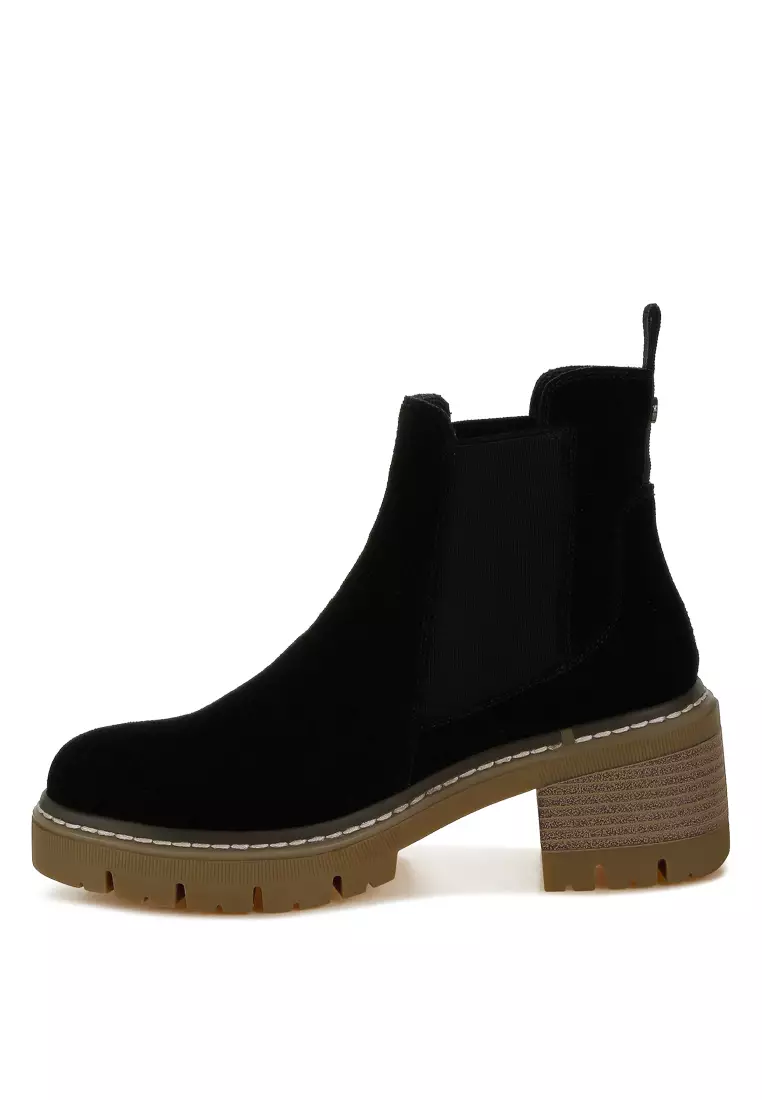 Suede Chunky Chelsea Boots in Black