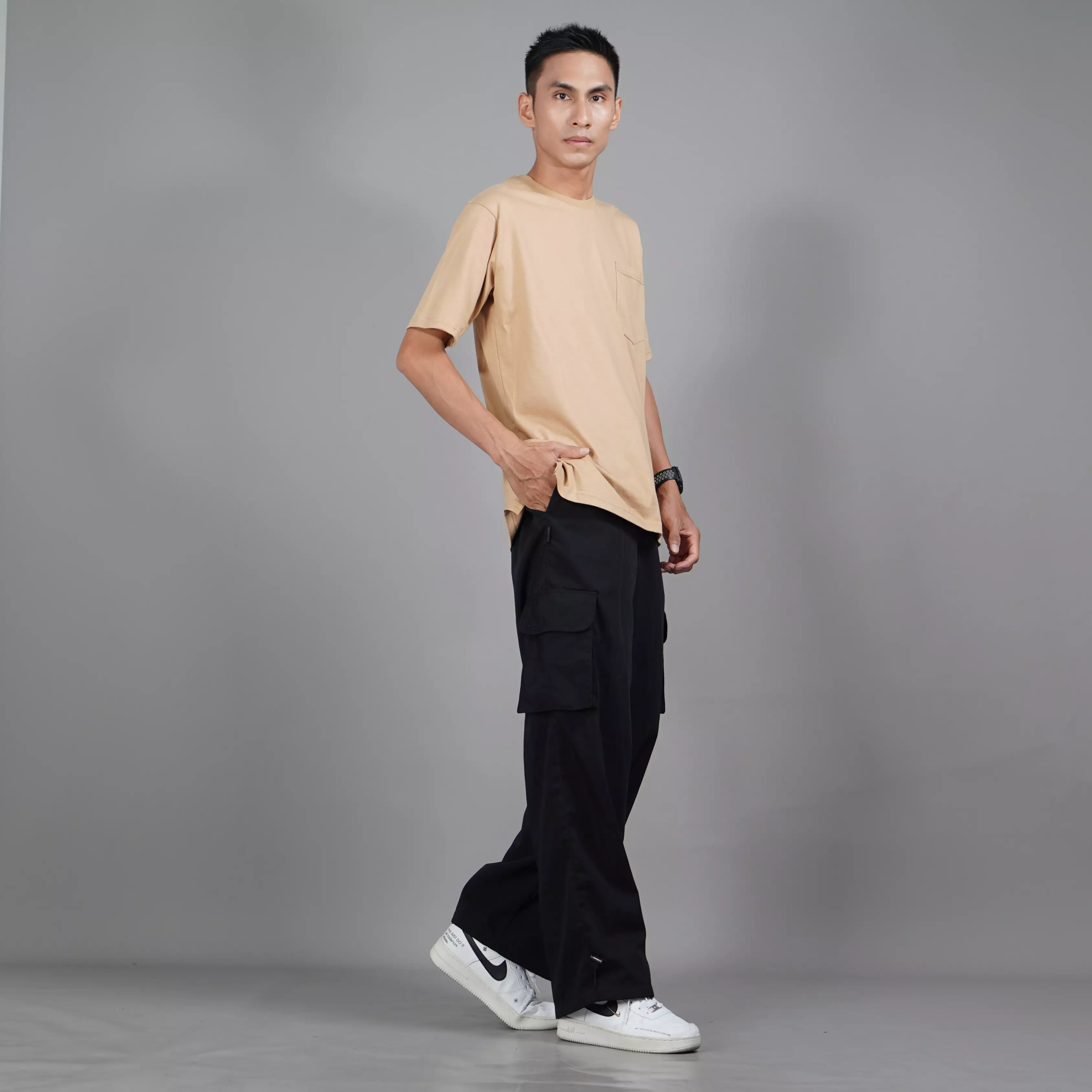  DANIEL Kaos Polos Lengan Pendek Kaos Oversize Pria - LATTE