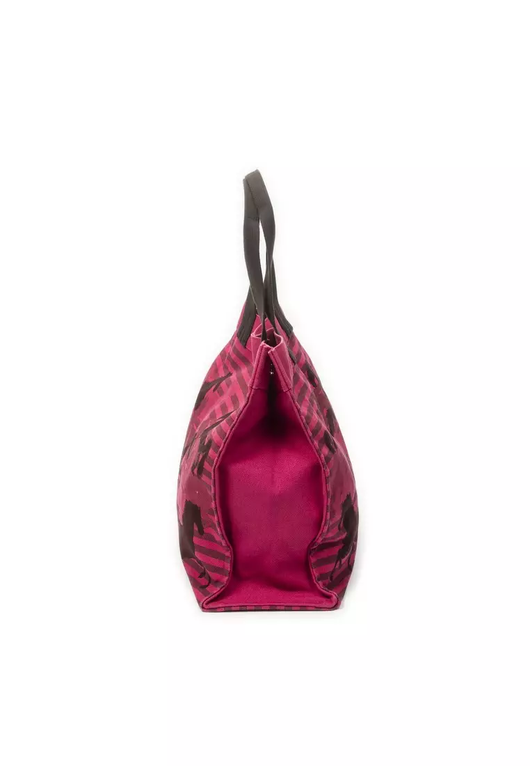 Pre-Loved Chevaux En Camouflage Beach Bag