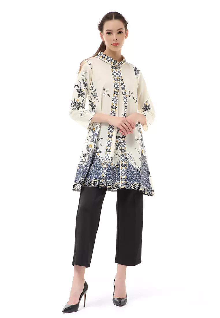 Hamlin Olaf Atasan Batik Wanita Tunik Traditional Motive Elegant Design Material Cotton ORIGINAL - White Blue