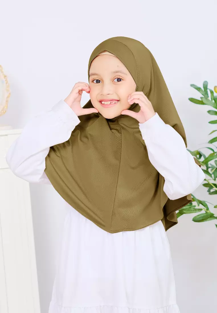 Cotton Bee - Jennaira Bergo Dagu | Hijab Instan Anak Non Pad - L