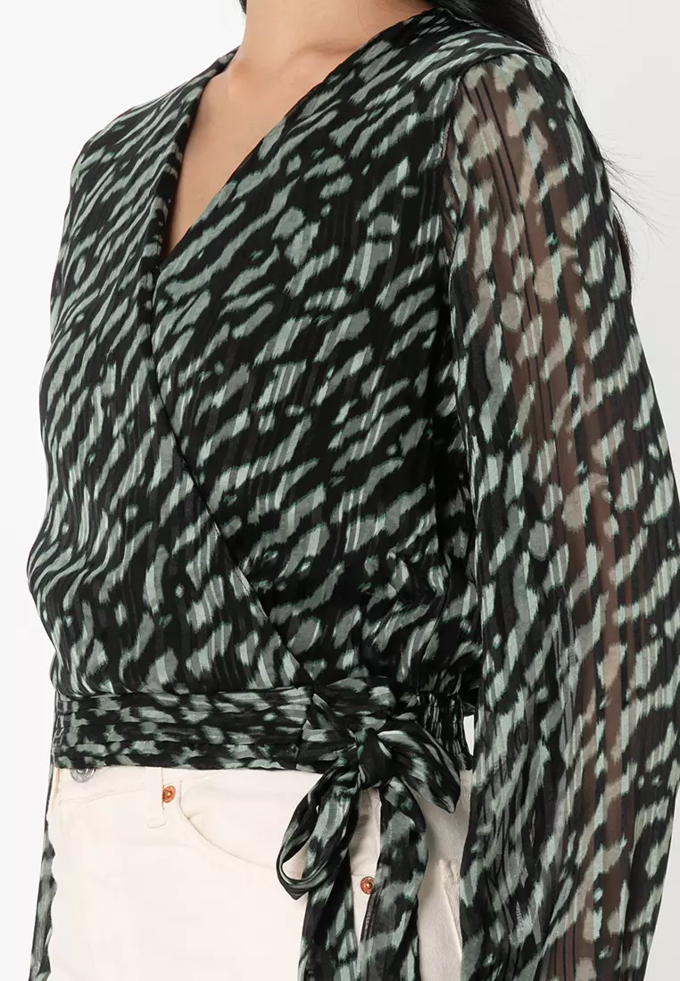 Rie Wrap Top